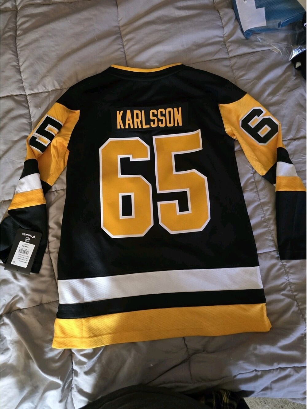 Fanatics Pittsburgh Penguins  Jersey Womans Size Medium Erik Karlsson Black And